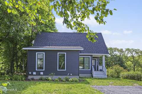 55 Revilla Ter, Pittsfield, MA 01201