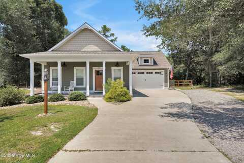 704 Far Pointe Court SE, Bolivia, NC 28422