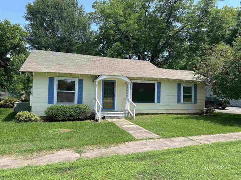 211 E J Street, Russellville, AR 72801
