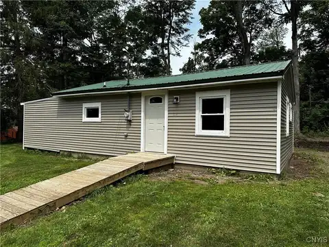 5613 Tennyson Lane, Tully, NY 13159