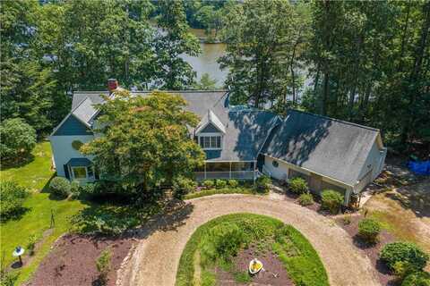 8218 Hell Neck Road, Gloucester, VA 23061