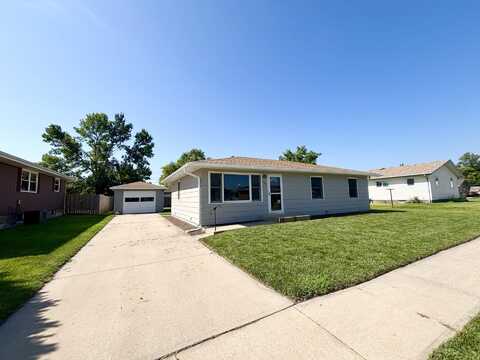 4237 Bray Drive, Columbus, NE 68601