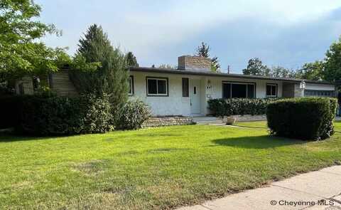 945 MELTON ST, Cheyenne, WY 82009