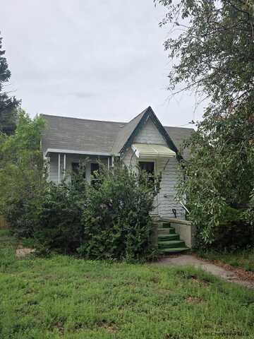103 E 6TH AVE, Cheyenne, WY 82001