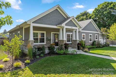2102 MICHIGAN STREET NE, GRAND RAPIDS, MI 49503