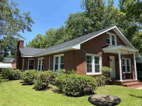 808 11th Ave., Conway, SC 29526