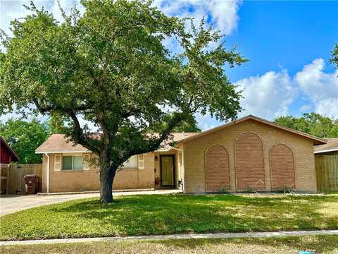 225 Briarwood Drive, Kingsville, TX 78363