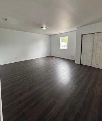 836 S Hamilton Road, Columbus, OH 43213