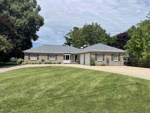 701 Forest, Clare, MI 48617