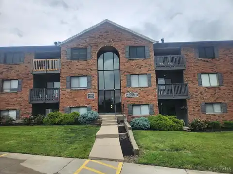 9489 Woodland Hills, West Chester, OH 45069