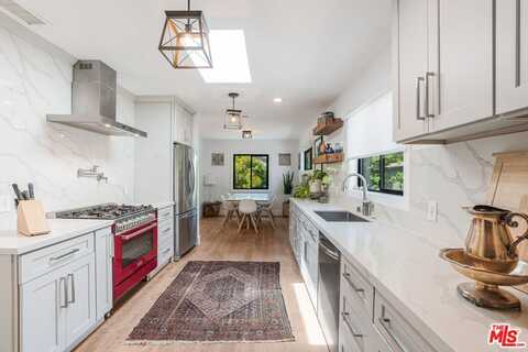 918 Indiana Ave, Venice, CA 90291