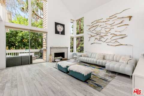 4342 Redwood Ave, Marina Del Rey, CA 90292