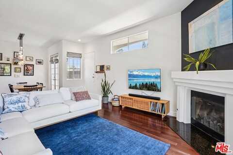 1751 Barry Ave, Los Angeles, CA 90025