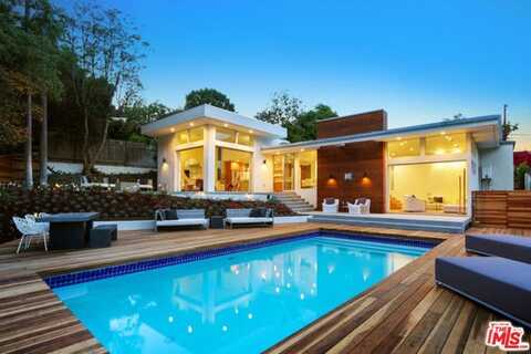 10486 Sandal Ln, Los Angeles, CA 90077