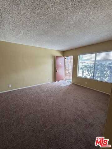 6015 10th Ave, Los Angeles, CA 90043