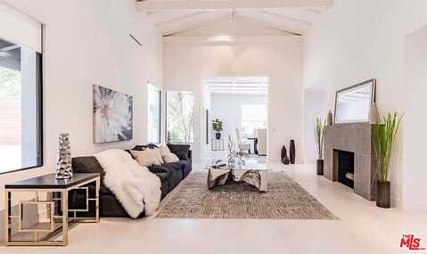 201 S Bedford Dr, Beverly Hills, CA 90212