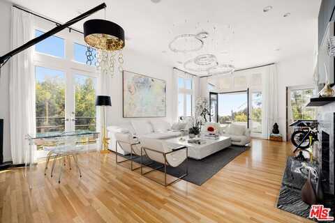 9314 Lloydcrest Dr, Beverly Hills, CA 90210
