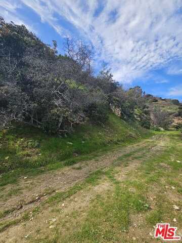 0 Newcomb Dr, Sherman Oaks, CA 91423