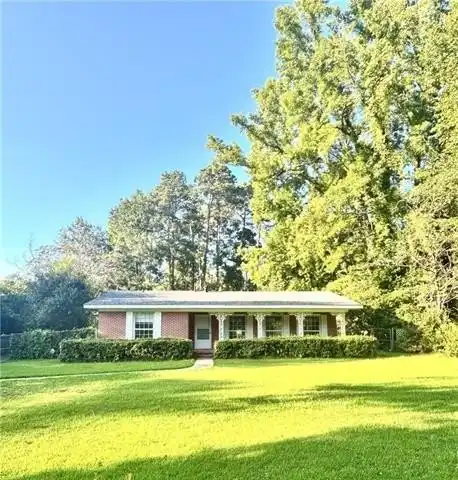 136 PEARCE Road, Pineville, LA 71360