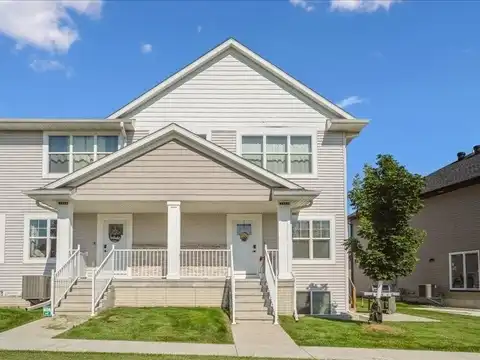 2462 Roycroft Alley, Marion, IA 52302