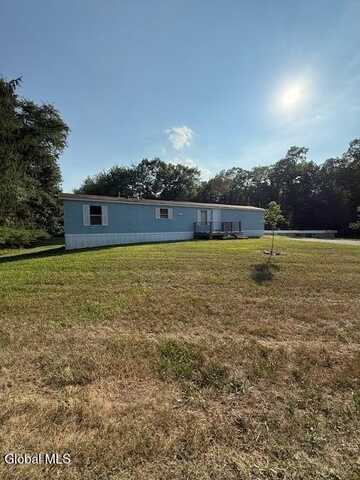 450 S Ohioville Road, Lloyd, NY 11743