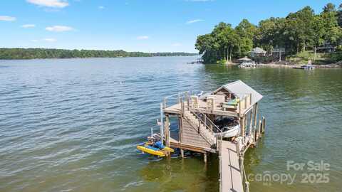 8855 Dog Leg Road, Sherrills Ford, NC 28673