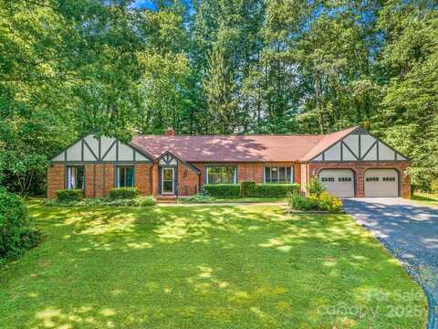 119 Yardley Court, Hendersonville, NC 28739