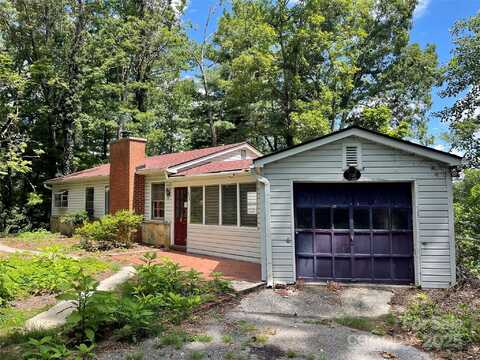 1026 Sylvan Boulevard, Hendersonville, NC 28791