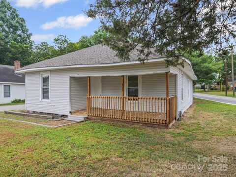 863 Old Charlotte Road SW, Concord, NC 28027