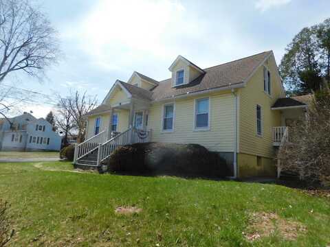 35 Merrimac Street, Danbury, CT 06810
