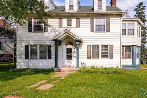 524 Woodland Ave, Duluth, MN 55812