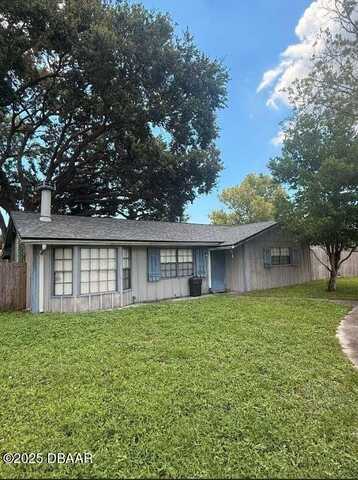 7 Tam O Shanter Lane, Ormond Beach, FL 32174