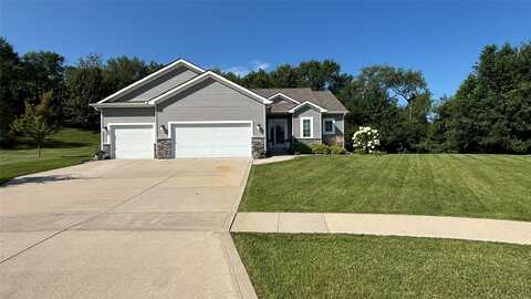 1605 W Girard Avenue, Indianola, IA 50125