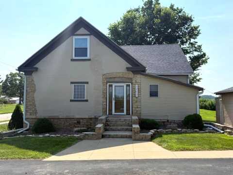 1203 State, Bellevue, IA 52031