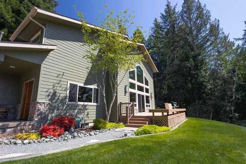 201 Rain Tree Road, Crescent City, CA 95531