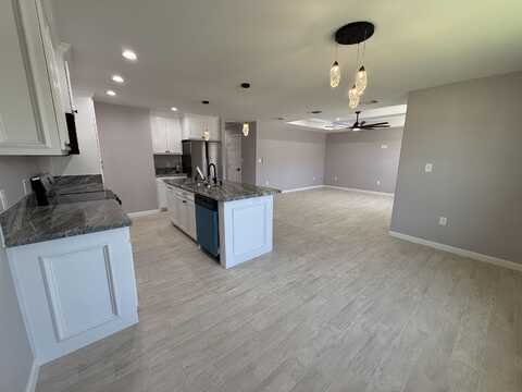 203 E Gutierrez, Del Rio, TX 78840