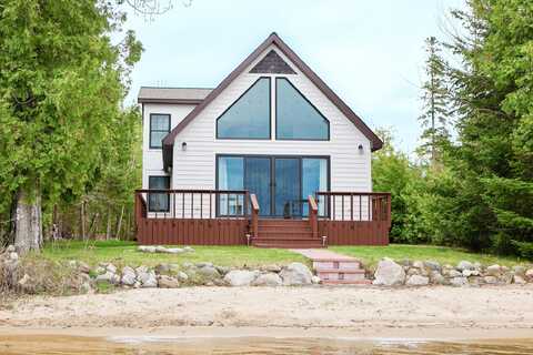 W3056 N Old Place RD, Moran, MI 49760