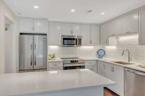 4215 Harding Pike 403, Nashville, TN 37205