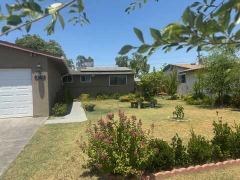 2733 Willis Avenue E, Fresno, CA 93726