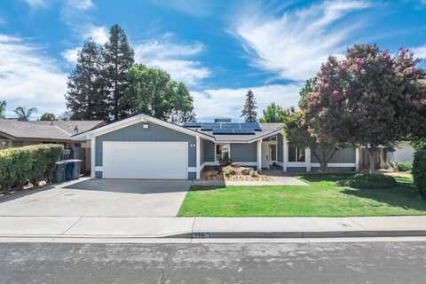 66 Burgan Avenue, Clovis, CA 93611