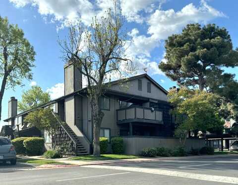 1151 Chestnut Avenue S, Fresno, CA 93702