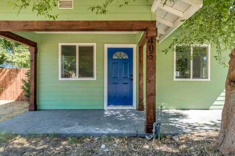 405 Cortland Avenue E, Fresno, CA 93704