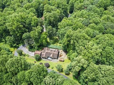 261 Serenity Dr, Waynesville, NC 28785