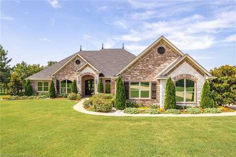 8501 Howard Hill RD, Fort Smith, AR 72916