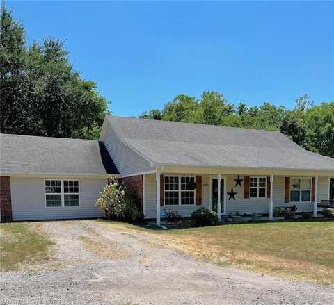 4726 Furry RD, Van Buren, AR 72956