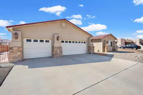 1161 CANAL Boulevard SW, Los Lunas, NM 87031