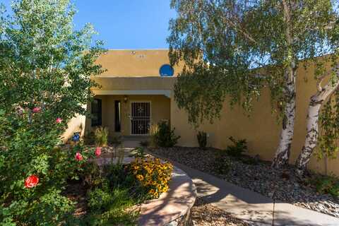 2024 MONTE LARGO Drive NE, Albuquerque, NM 87112