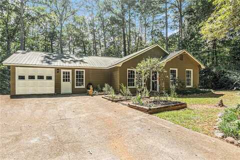 379 Cross Creek Court, Auburn, GA 30011