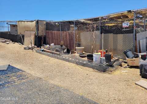 1 Cor 120 Stw Fairmont H8 Street, Lancaster, CA 93536