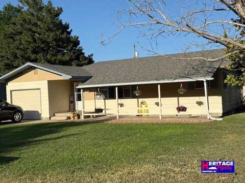 1716 Parkwood Lane, Garden City, KS 67846